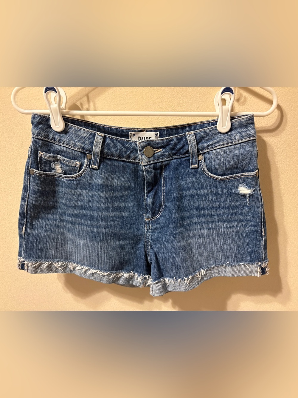 Paige Jimmy cuffed denim shorts Sz 25